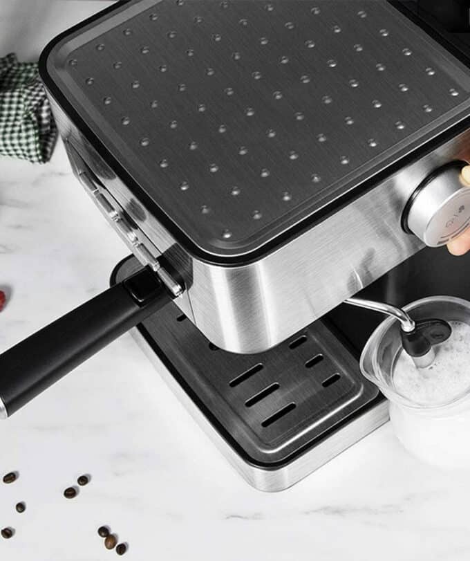 Máquina de café para expresso e cappuccino